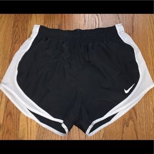 Nike Women’s Tempo Dry Core 3” Running Shorts